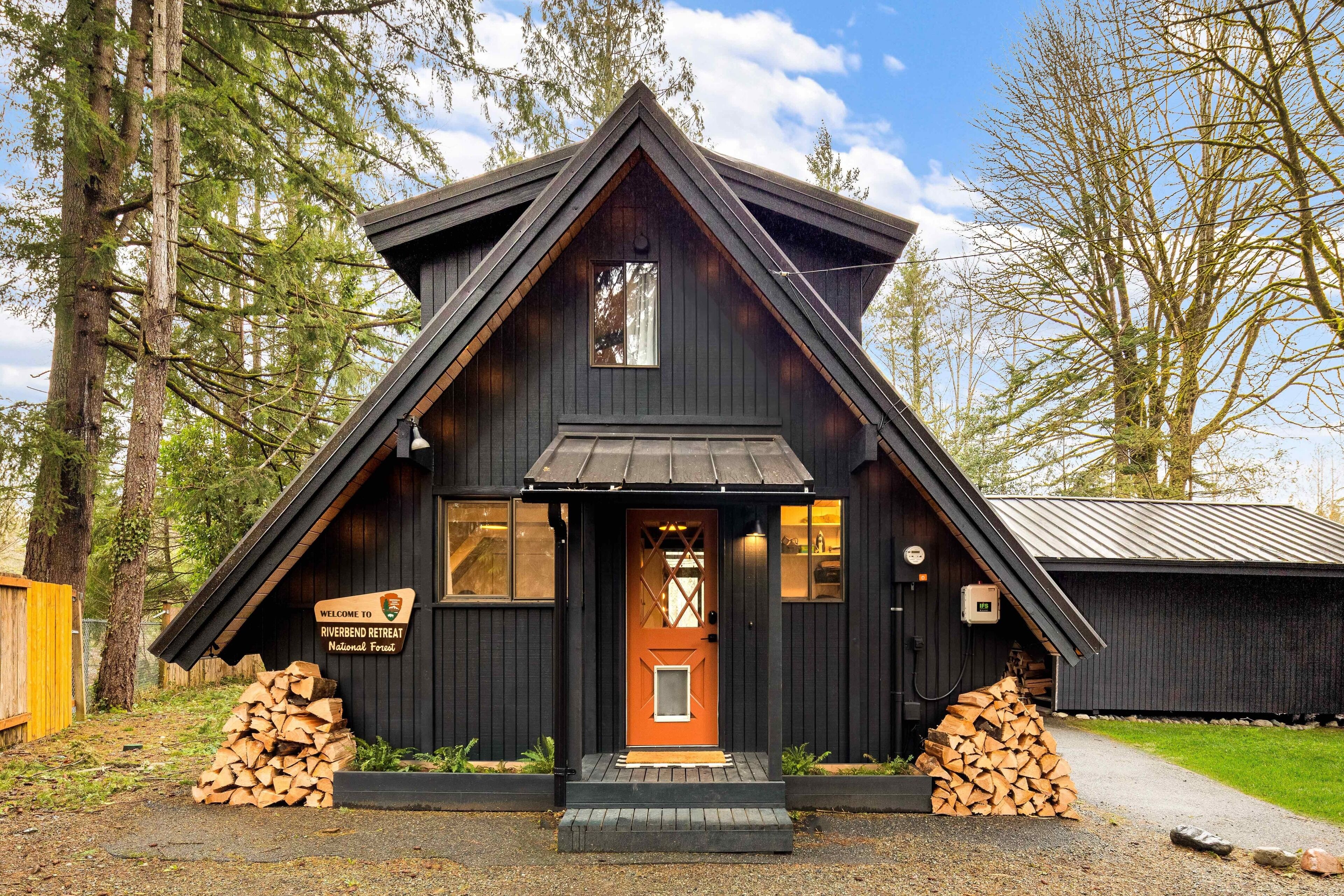 A-Frame Cabin near Seattle on the River w/Hot Tub