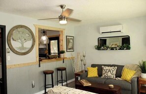 智能電視、DVD 播放機、影像庫