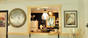 Greenbrier River Trail quick access, King bed,firepit, fenced yard, Pet Friendly