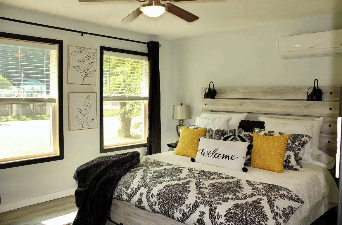 2 bedrooms, iron/ironing board, free WiFi, bed sheets