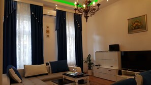 Smart TV, video games, DVD player, books