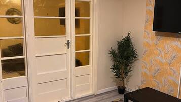 House, Multiple Beds | Interior