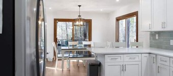 Cozy and Comfy with Lake Access