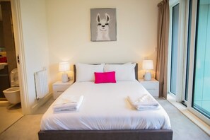 Appartement, 1 grand lit | 1 chambre, accès au Wi-Fi (inclus), literie fournie