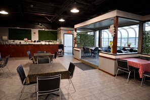 Restaurant - SureStay by Best Western Whitecourt (Whitecourt)