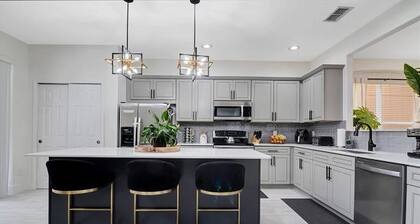 Boutique hotel style large 6 bed pool home with south facing private pool + spa