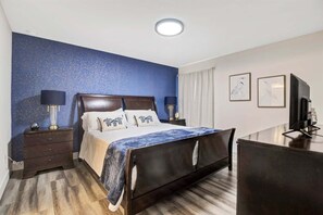 6 bedrooms, iron/ironing board, free WiFi, bed sheets