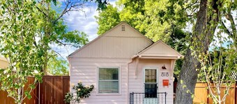 8 mins from U of O, Central/Funky/Fun!