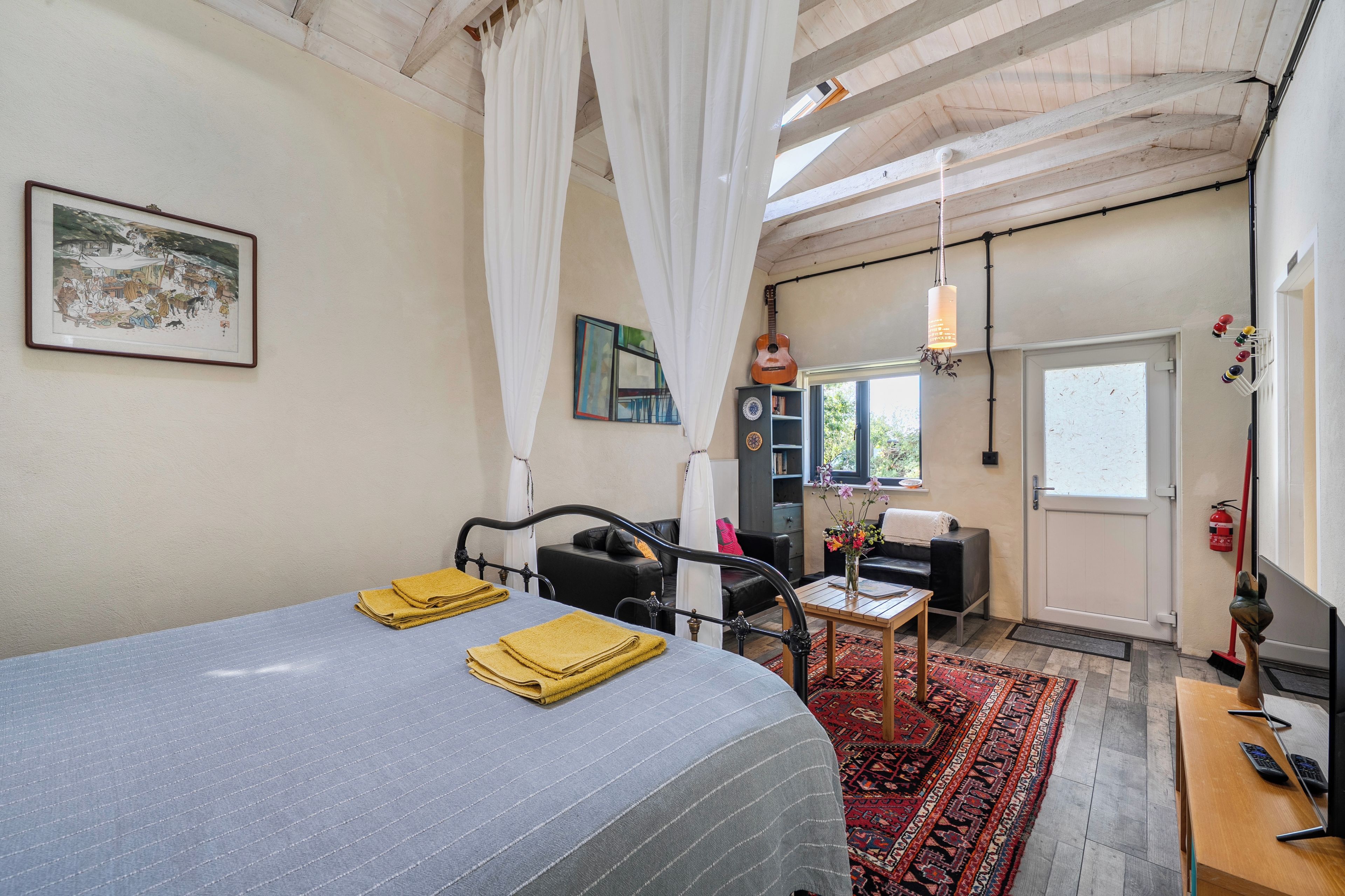 1 bedroom, WiFi (free), bed sheets