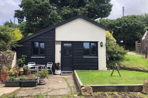 Exterior - Little Linney - Sleeps 2 - Garden - Parking - Wifi (Bideford)