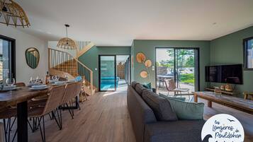 Smart TV, video library