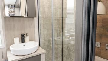 Cottage | Bathroom