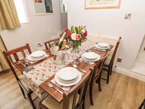 Cottage | Tempat makan