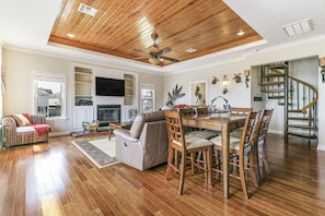 House, 3 Bedrooms | Private kitchen