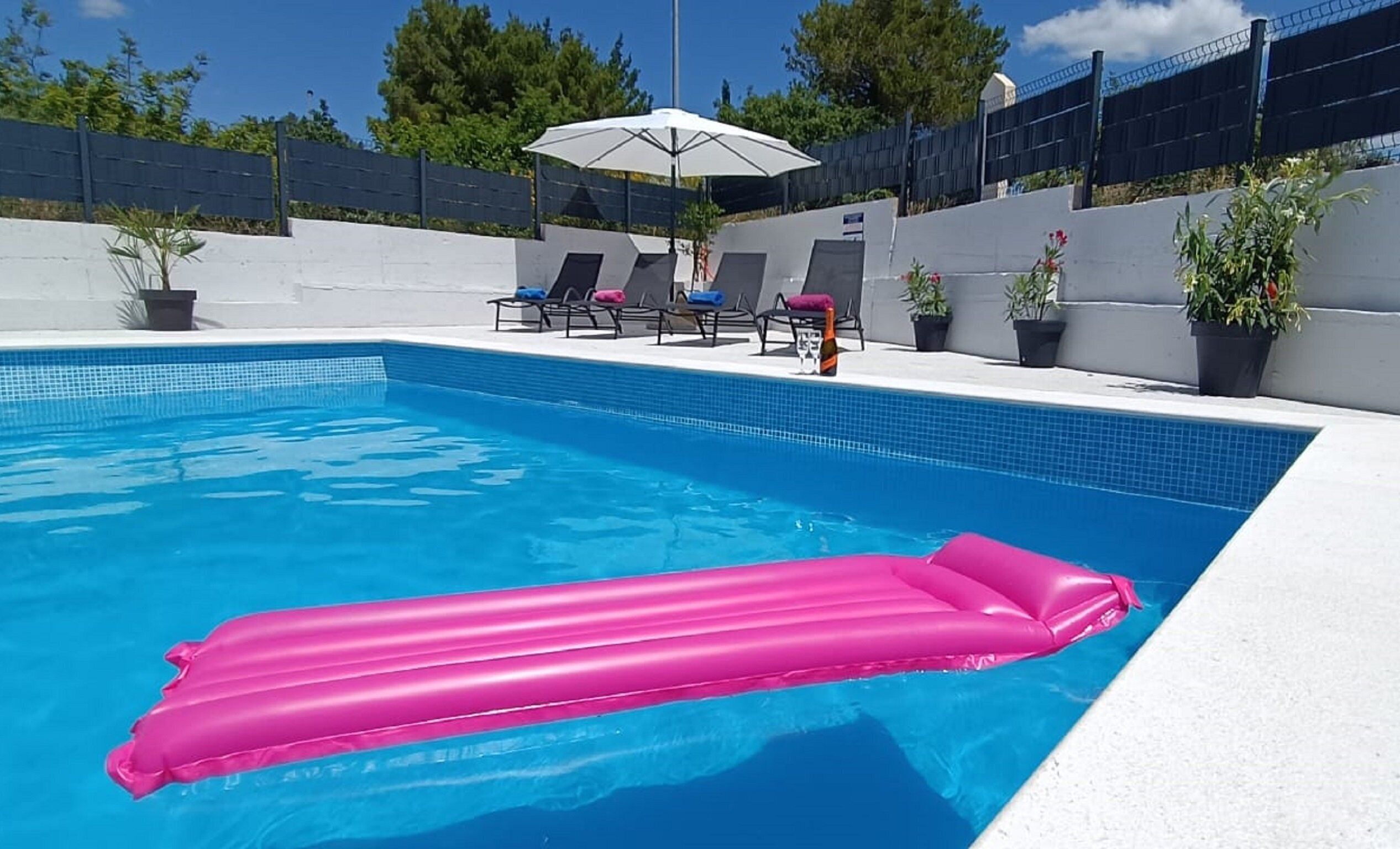 House (Three Bedroom Holiday Home with Terra) | Pool | Seasonal outdoor pool, pool umbrellas, sun loungers