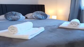 House (Three Bedroom Holiday Home with Terra) | 3 bedrooms