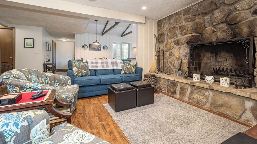 Cub House by Taylor Made Deep Creek