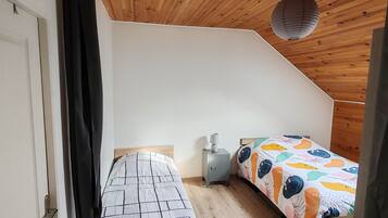 3 slaapkamers, een strijkplank/strijkijzer, gratis wifi