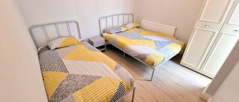 Casa | 2 quartos, ferros/tábuas de passar roupa, Wi-Fi de cortesia