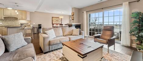 Smart TV, fireplace, DVD player