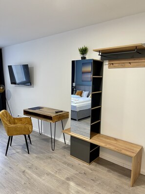 Classic Studio | Individually decorated, individually furnished, desk, laptop workspace