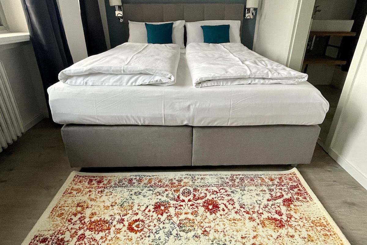Economy Double Room | Individually decorated, individually furnished, desk, laptop workspace