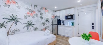 In Living Coral Studio Apartment