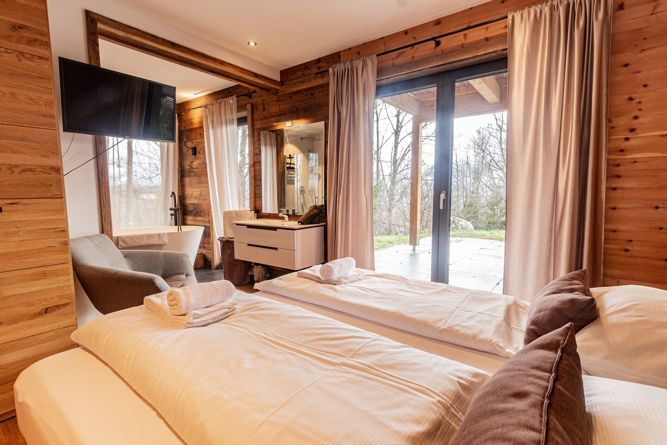 4 Schlafzimmer, Bügeleisen/Bügelbrett, kostenloses WLAN, Bettwäsche