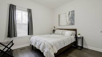 3 sovrum, memory foam-madrasser, strykjÀrn/strykbrÀda och gratis wi-fi