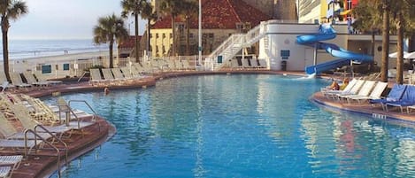 Piscina coperta, piscina all'aperto