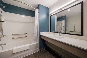 Queen Suite Two Queen Beds Accessible | Bathroom - Woodspring Suites Wixom - Novi (Wixom)