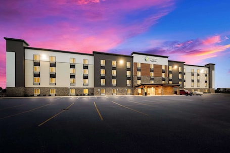 Exterior. Woodspring Suites Wixom - Novi