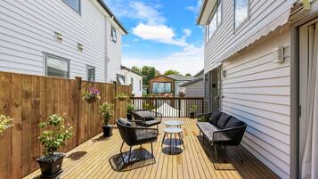 Apartment | Terrace/patio