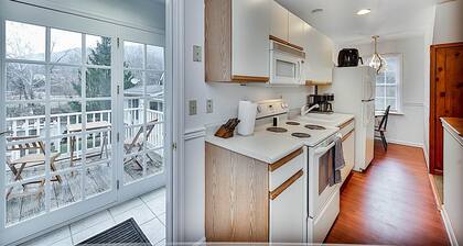 Jackson River Estate Studio Apartment on the River