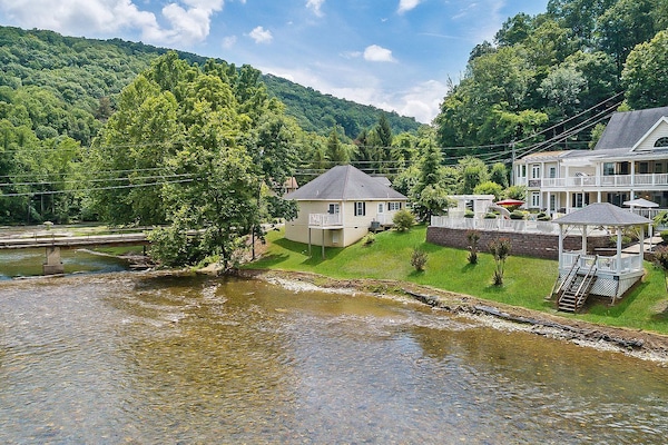 Jackson River Estate from the River