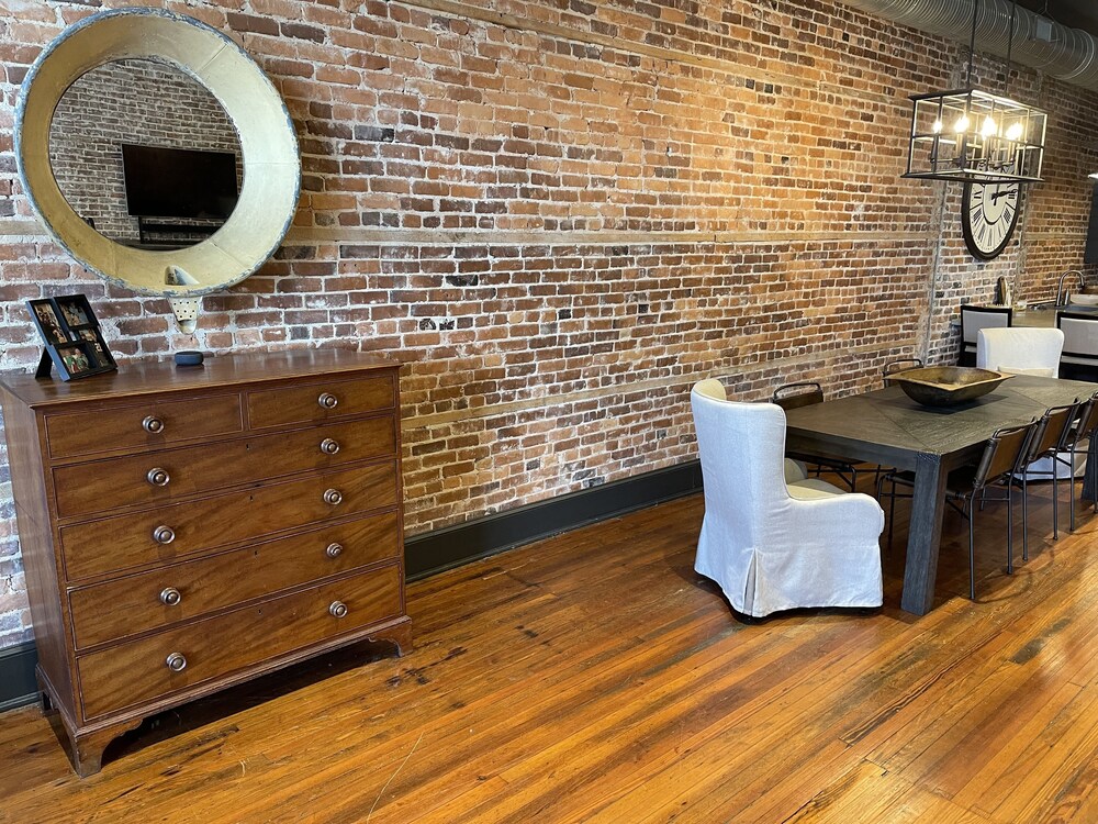 Grace and Charm in the Heart of Downtown Hartsville Walk to Most