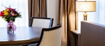 Westgate Resort & Casino, 2 BR Villa
3000 Paradise Road
Las Vegas, Nevada 89109 