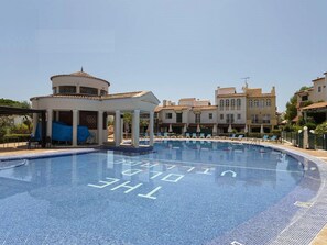 Utomhuspool