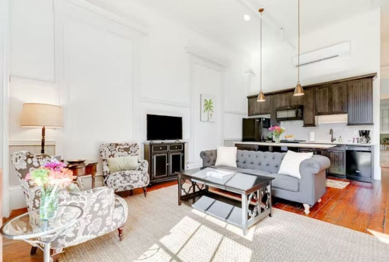 Hendley Market Lofts entire 2nd