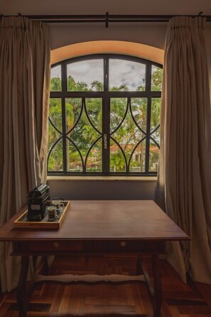 Luxury Double Room | Laptop workspace, free WiFi - Vila Alto dos Pinhais (Espirito Santo Do Pinhal)