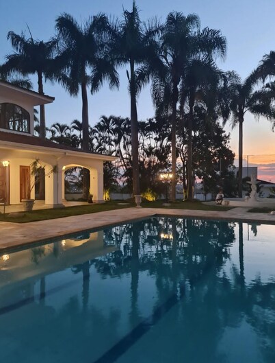 Vila Alto dos Pinhais