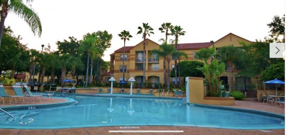 Outdoor pool, a heated pool
