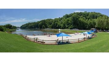 Playa en los alrededores