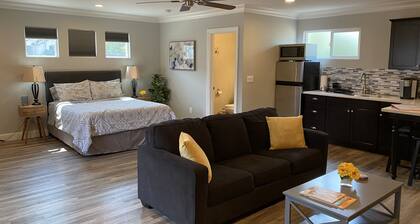 High End Guest House by I-5, Bethel, Simpson