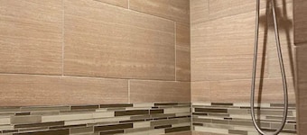 High End Guest House by I-5, Bethel, Simpson