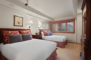 2 bedrooms, iron/ironing board, travel cot, WiFi