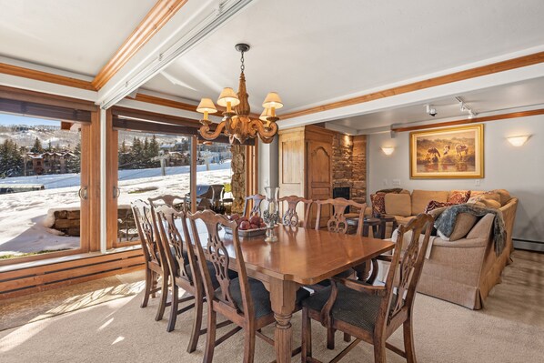 Dining - Ski-in/Ski-out from this Deluxe Stonebridge Condo 901, 2 Bdrm Den 3 BA (Snowmass Village)