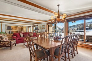 Dining - Ski-in/Ski-out from this Deluxe Stonebridge Condo 901, 2 Bdrm Den 3 BA (Snowmass Village)