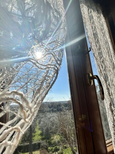 Immersed in the green countryside of Viterbo, independent apartment IL FIENILE