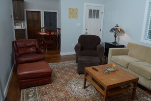 Smart TV, DVD player, video library